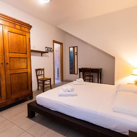 Theo'S Rooms Olbia Kültér fotó