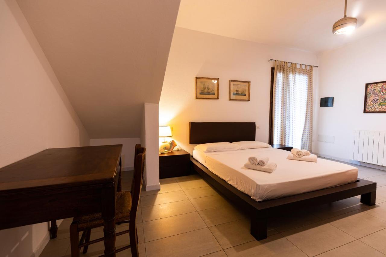 Theo'S Rooms Olbia Kültér fotó