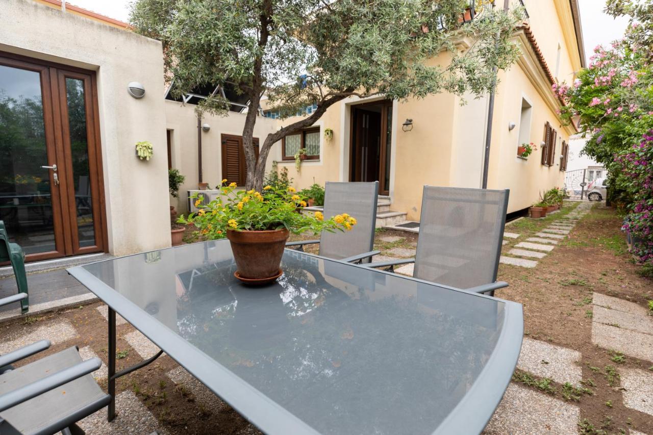 Theo'S Rooms Olbia Kültér fotó
